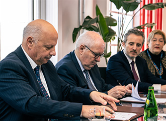 UM and Farsons agreement