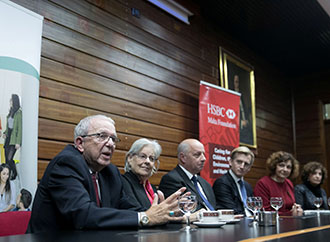 Panel during the presentation of EUR15000 from HSBC to UM