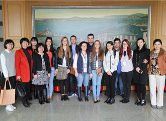 Photographic Exhibition and Presentation, Xiamen University Visit