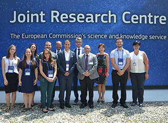 Group photo at Ispra