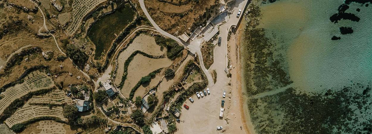 road sea