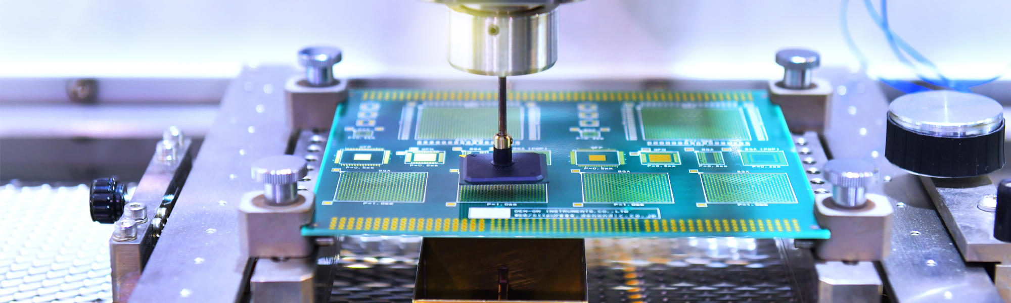 Machine mounting an IC on PCB