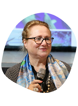 Photo of Professor Adriana Vella