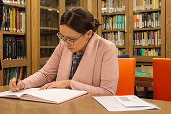 Student in the Arts Library